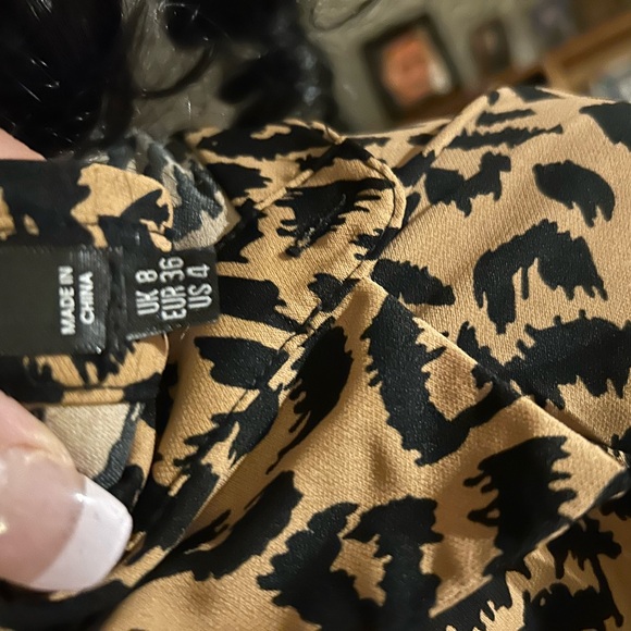 MISSGUIDED SMOCK TOP M-L - Picture 11 of 11